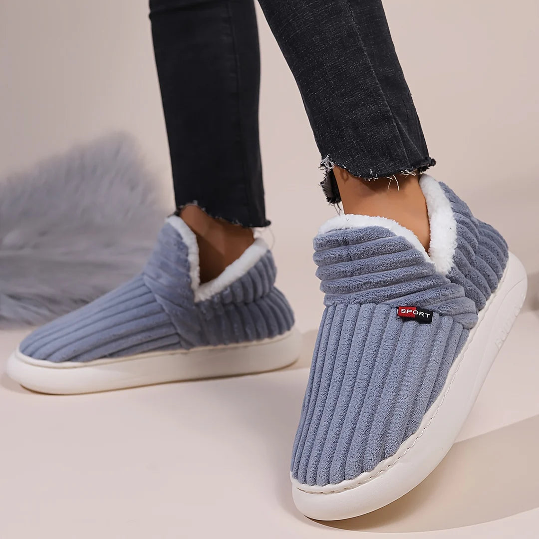 Riley | Plush Unisex Slippers