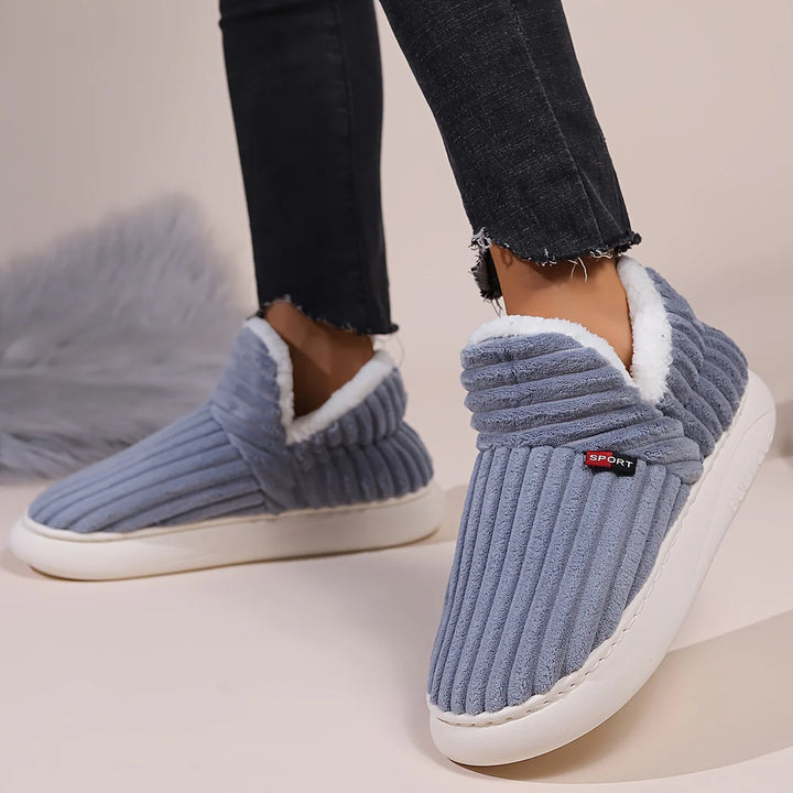 Riley | Plush Unisex Slippers